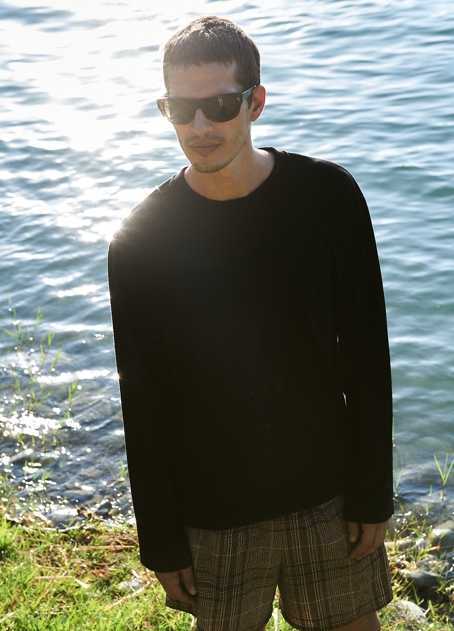 Essential Longsleeve — Black